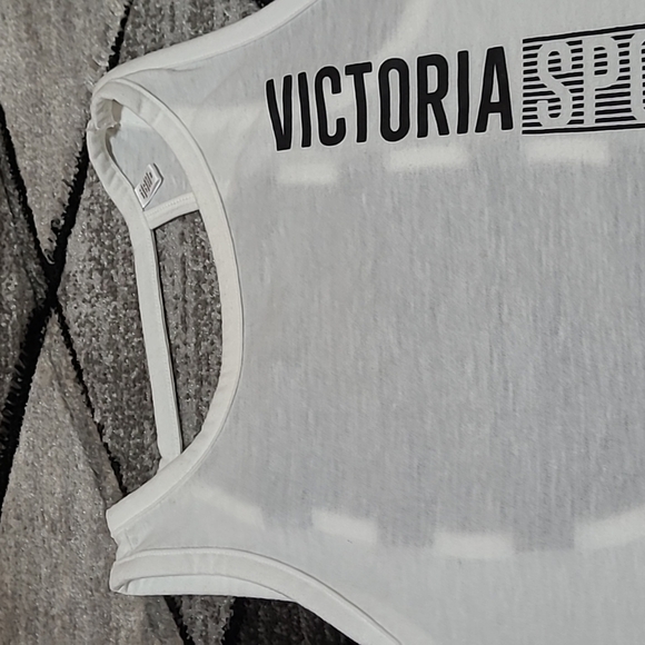Victoria Secret VSX Sport  Exclusive Logo Cut-out Tank-top - Picture 2 of 13